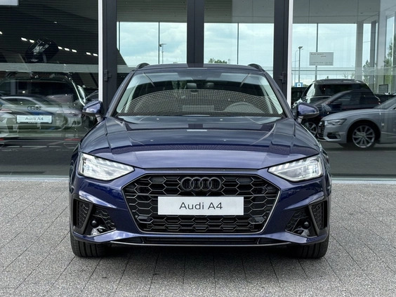 Audi A4 cena 183000 przebieg: 5, rok produkcji 2024 z Łódź małe 326